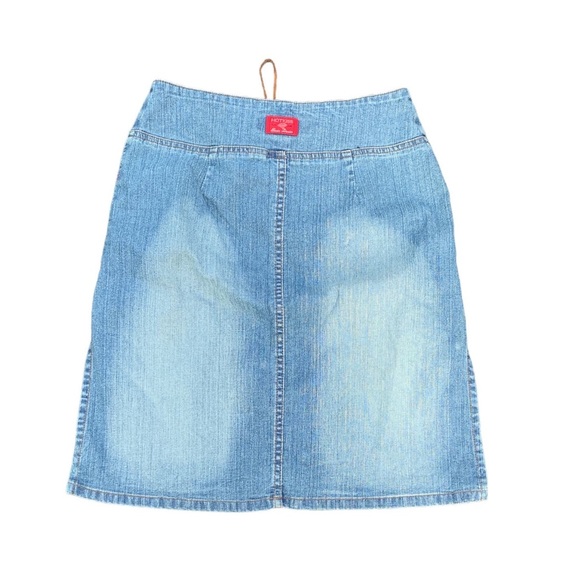 Woman’s Jean Skirt - Picture 4 of 4